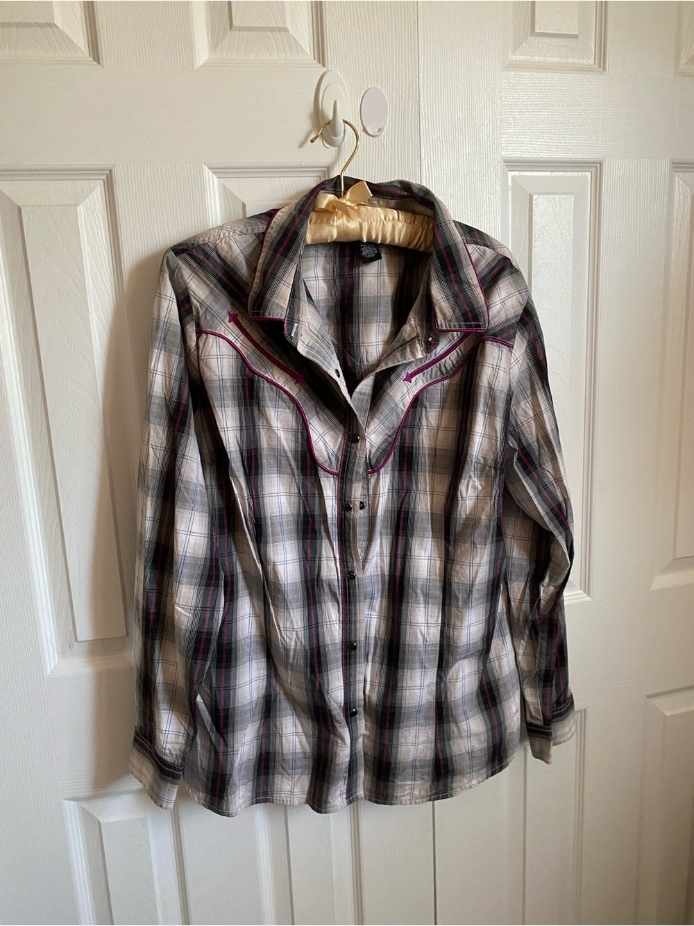 Wranglers best, cowgirl shirt
XLG